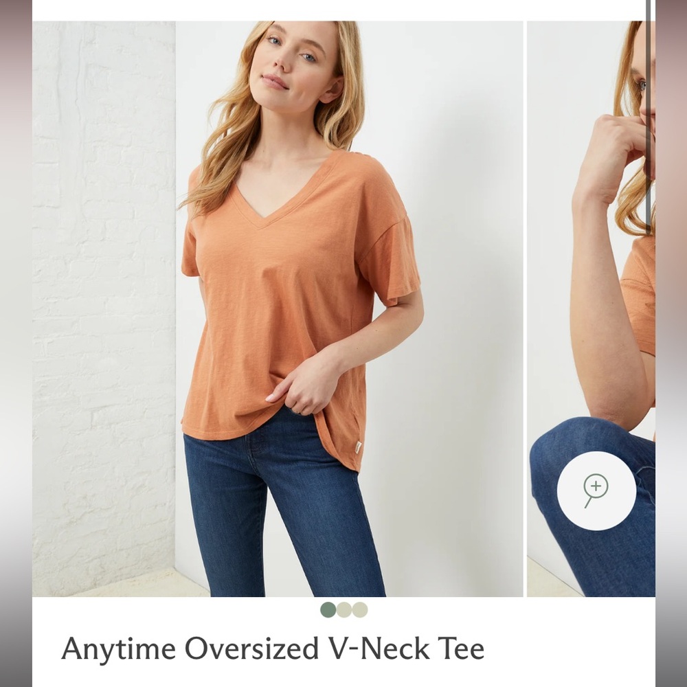 UpWest- Oversized V-Neck TShirt Size XS